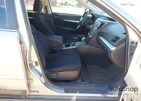 2011 Subaru Outback 2.5I Premium z USA, uszkodzony, nr VIN 4S4BRCBC7B3421962